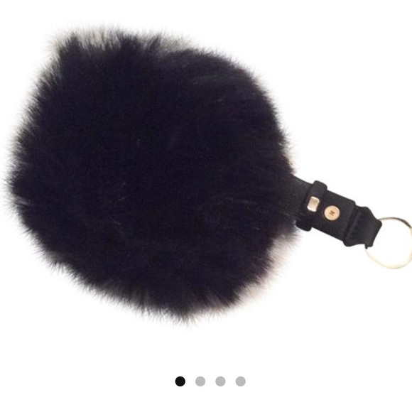 Quay Kylie Black Faux Fur Pom Key Chain - Picture 1 of 3